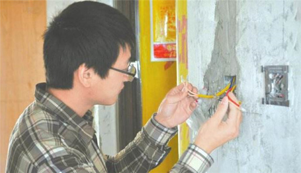 水电验收的技巧是什么?关于电的验收 水电验收的技巧是什么?关于电的验收